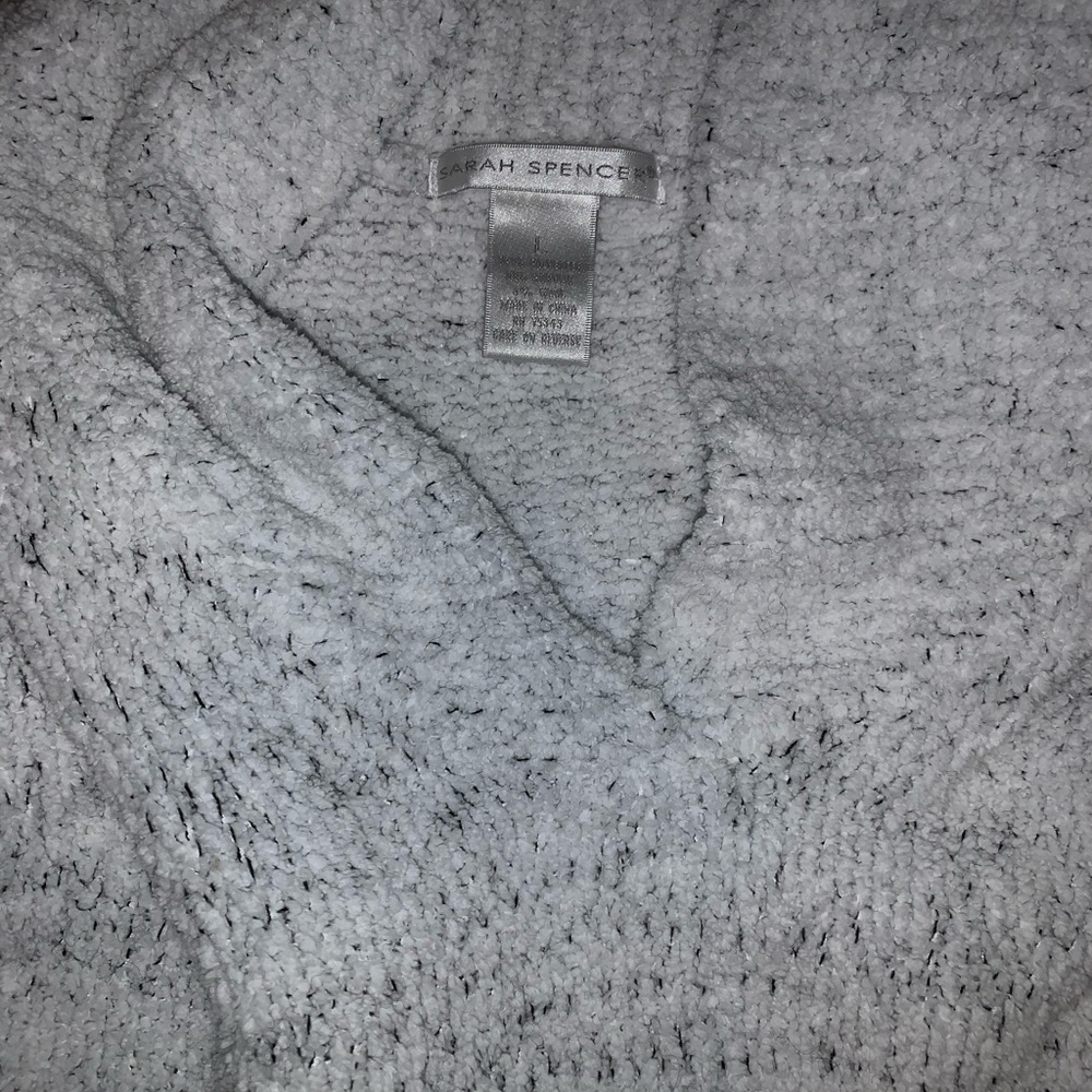 Sweater - Picture 2 of 2